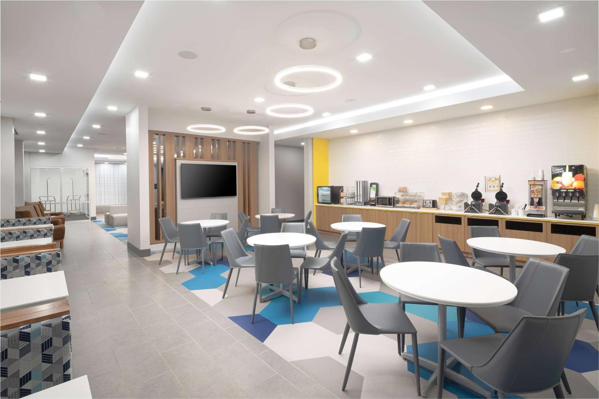 Microtel Inn & Suites By Wyndham Macedon Kültér fotó