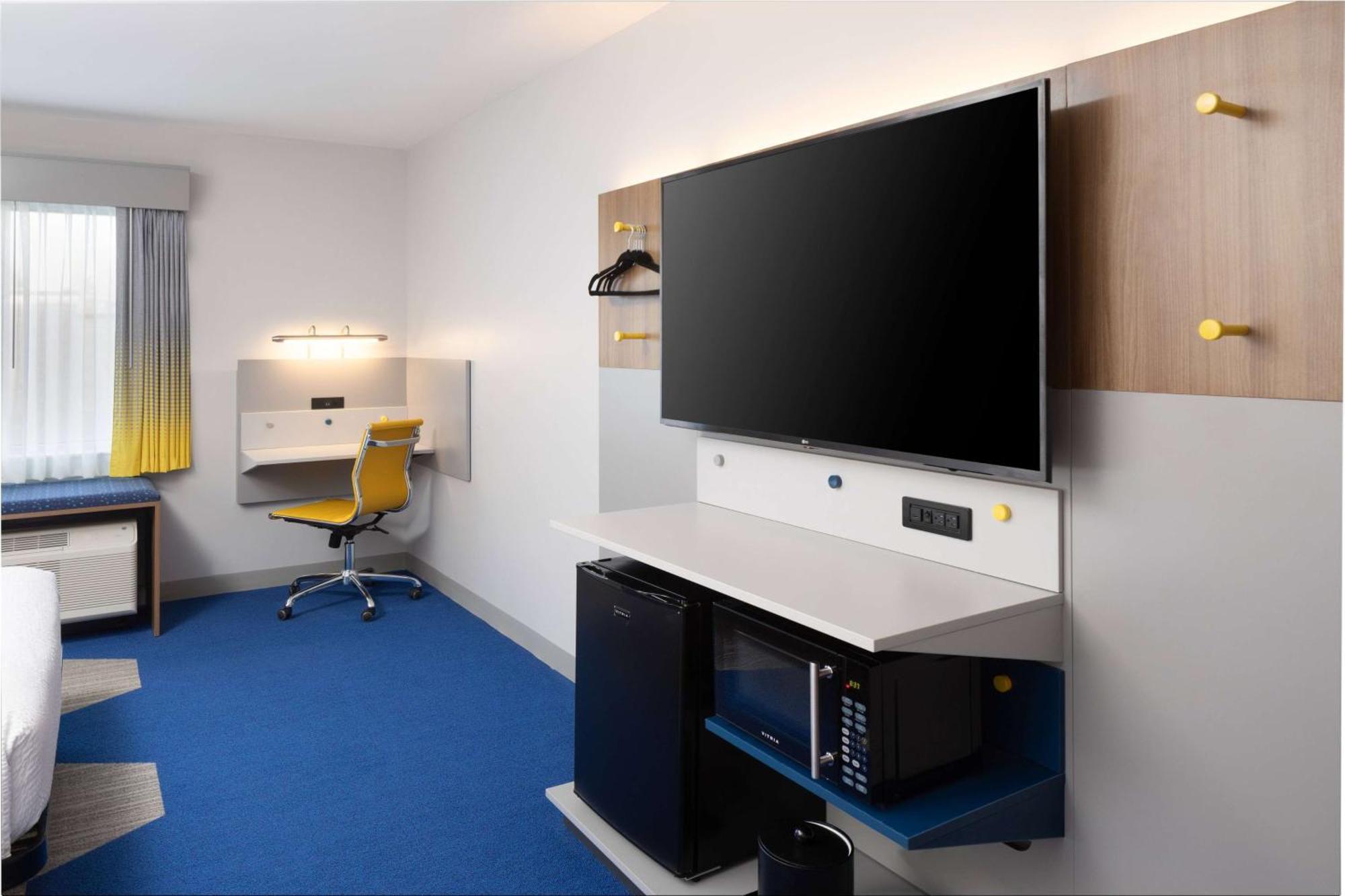 Microtel Inn & Suites By Wyndham Macedon Kültér fotó