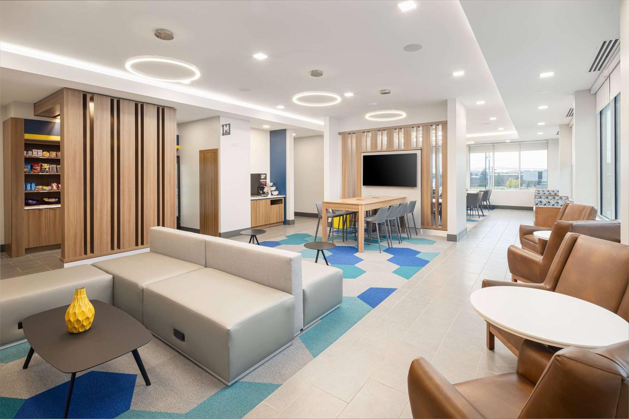 Microtel Inn & Suites By Wyndham Macedon Kültér fotó