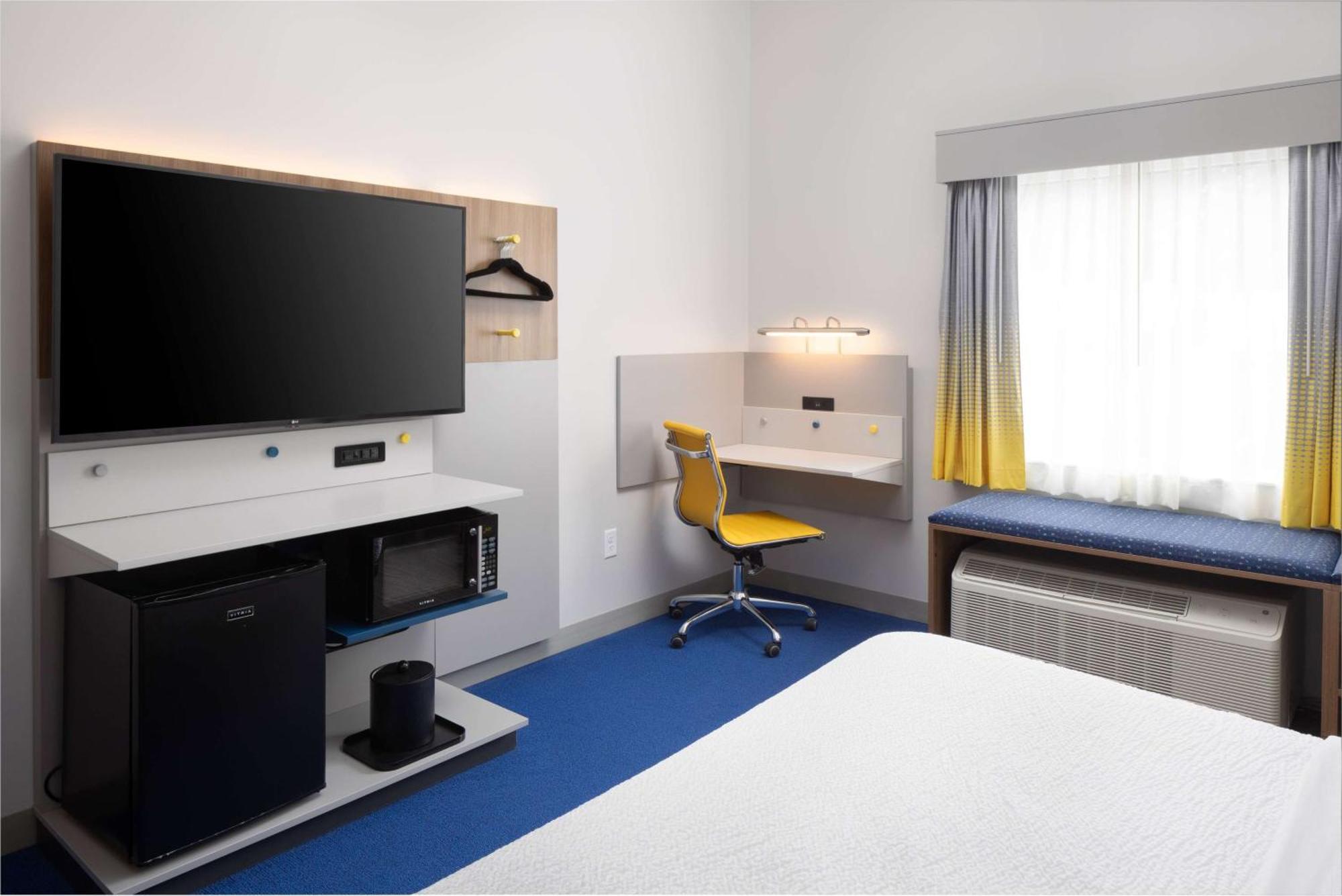 Microtel Inn & Suites By Wyndham Macedon Kültér fotó